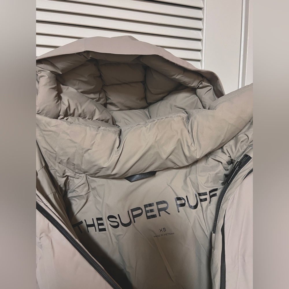 Aritzia Super Puff2O - Picture 7 of 11